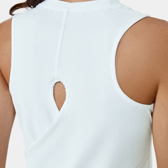 NWT Halara Cut Out Crossover Hem Solid Yoga Tank Top - Picture 3 of 4